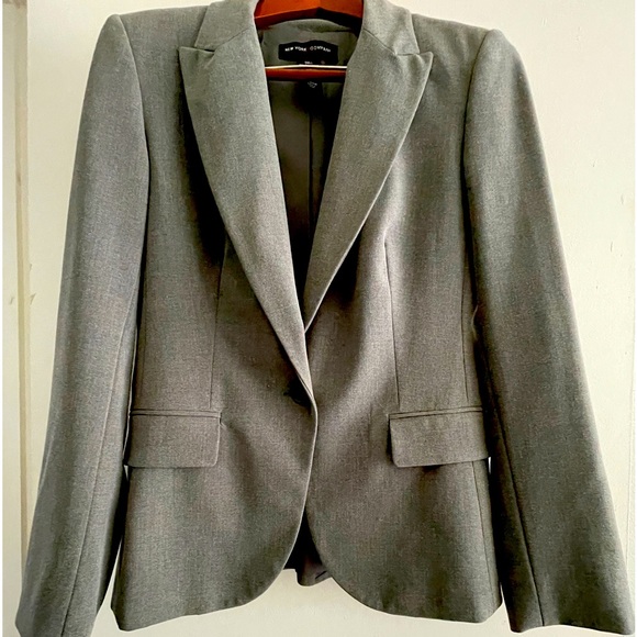 NY & Co Blazer size 6 - Picture 1 of 6